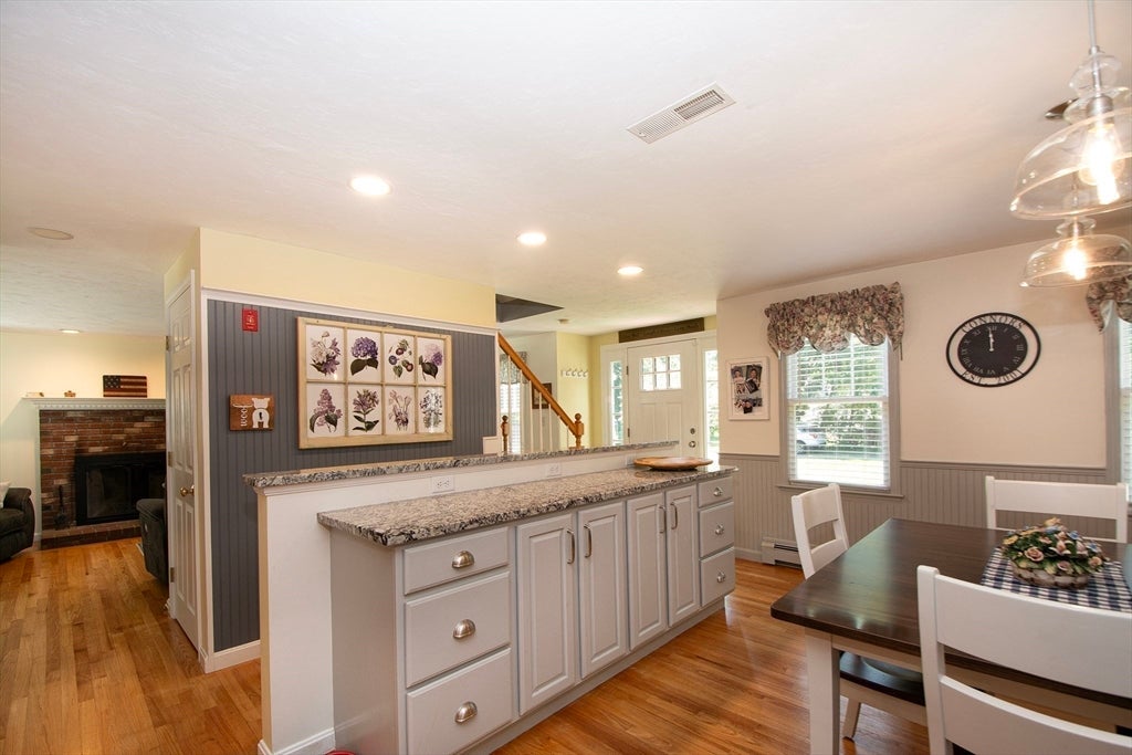 26 Pine St, Hanson, MA Photo #14