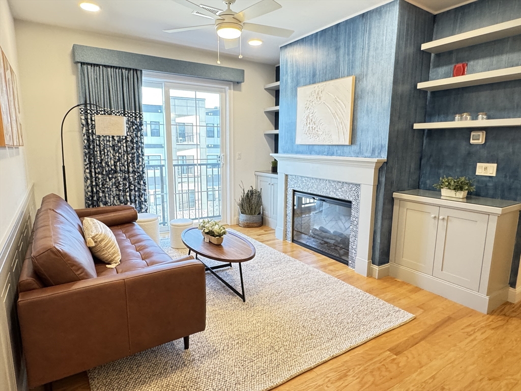 1 Revolution Way 307