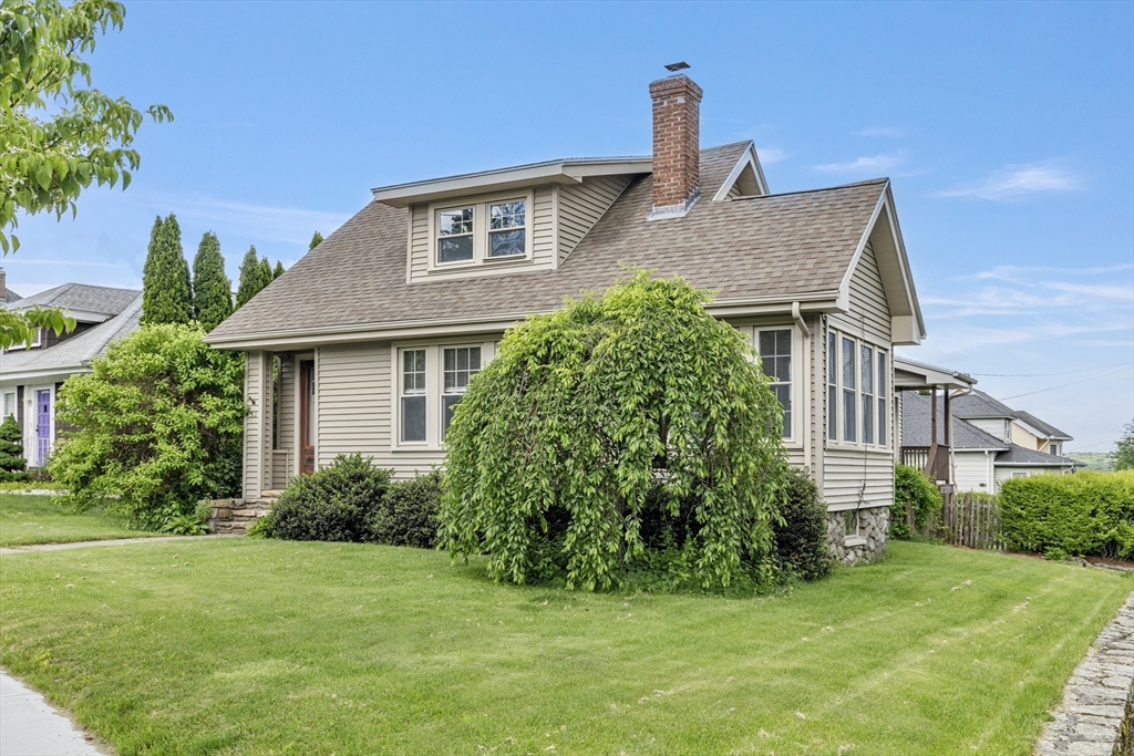 53 Hillcroft Ave