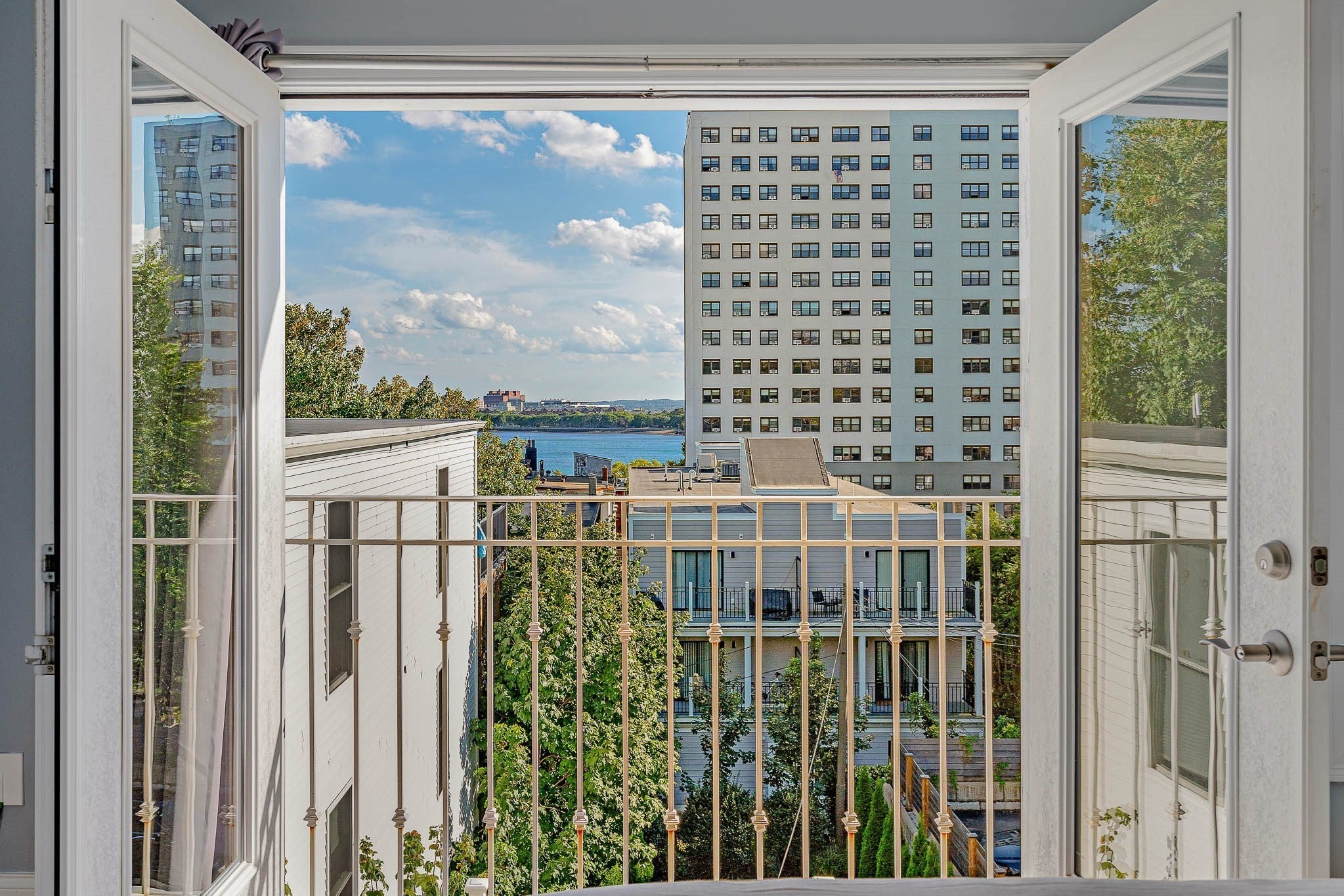413 E 7th St #2, Boston, MA, 413 E 7th St #2, Boston, MA Photo #31