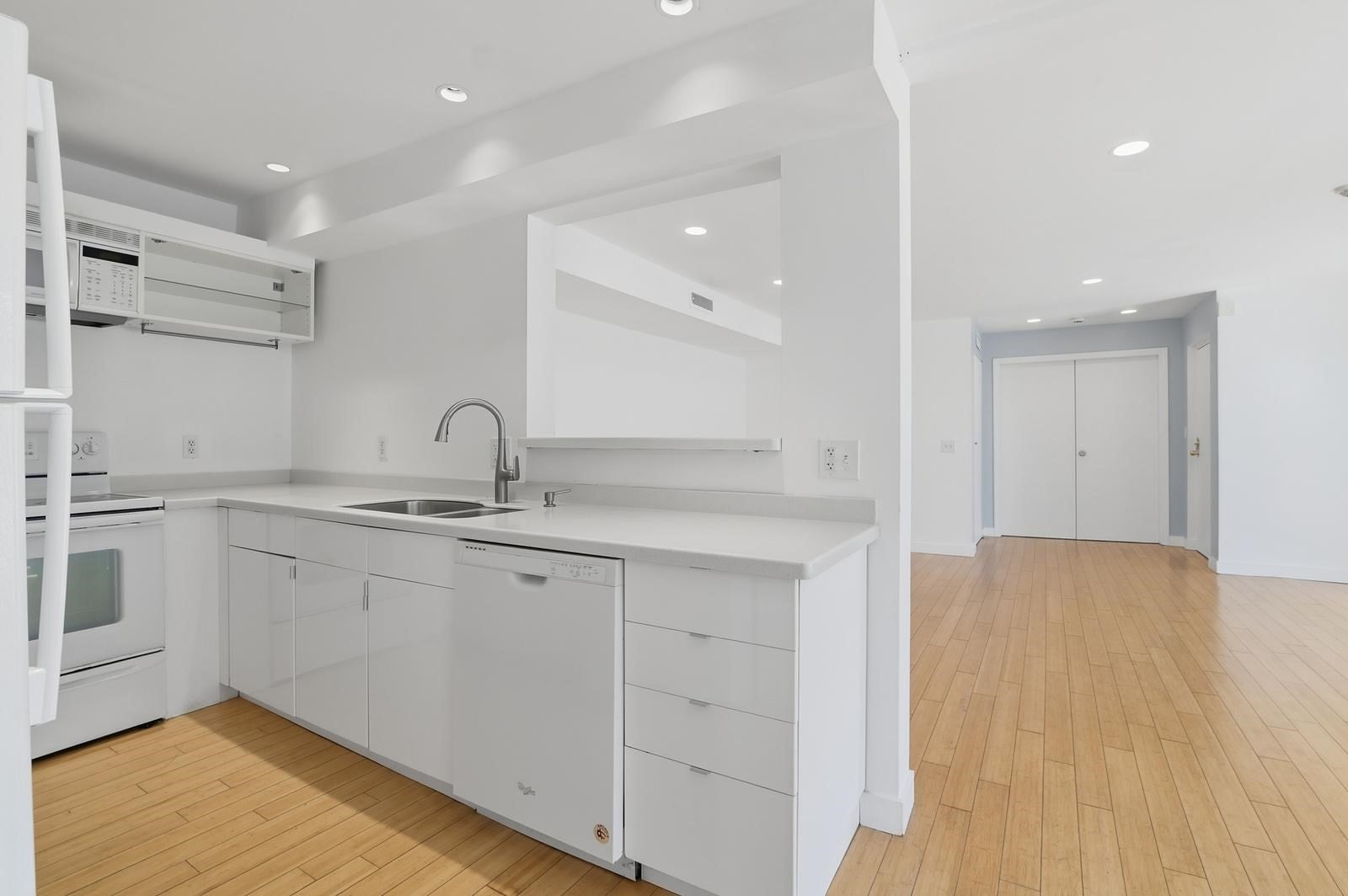 211 West St #10A, Quincy, MA Photo #24