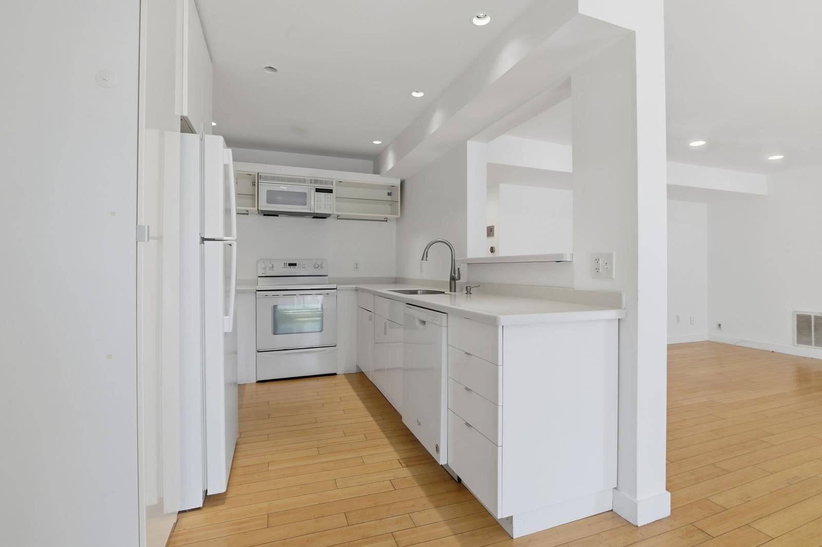 211 West St #10A, Quincy, MA Photo #28