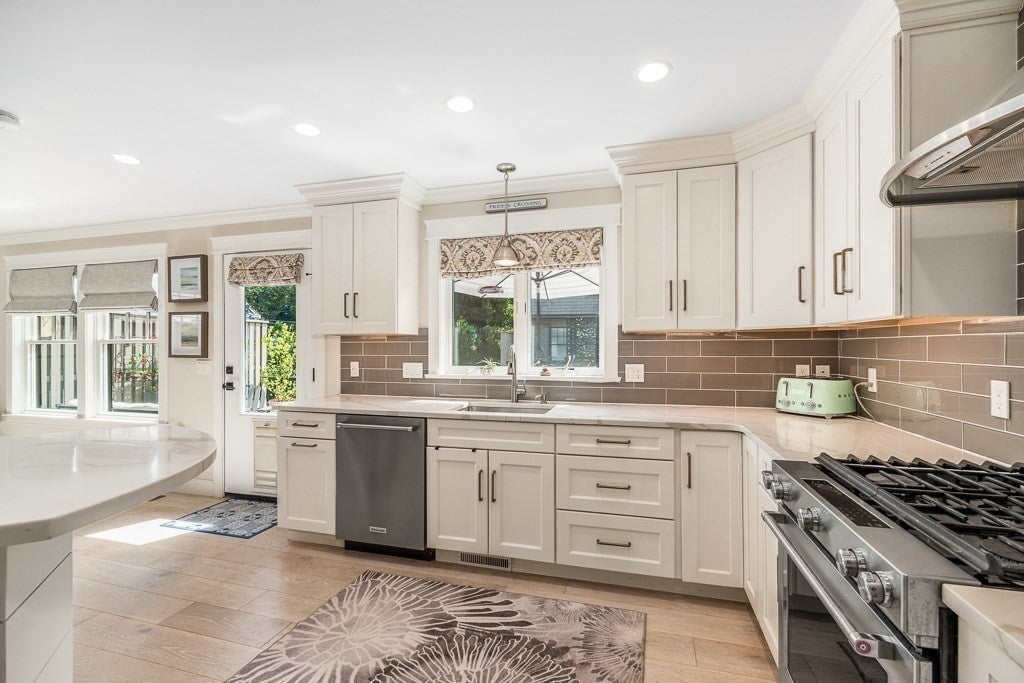 582R Hale St #1, Beverly, MA Photo #9
