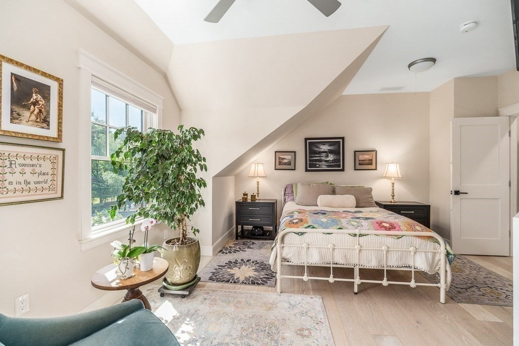 582R Hale St #1, Beverly, MA Photo #21