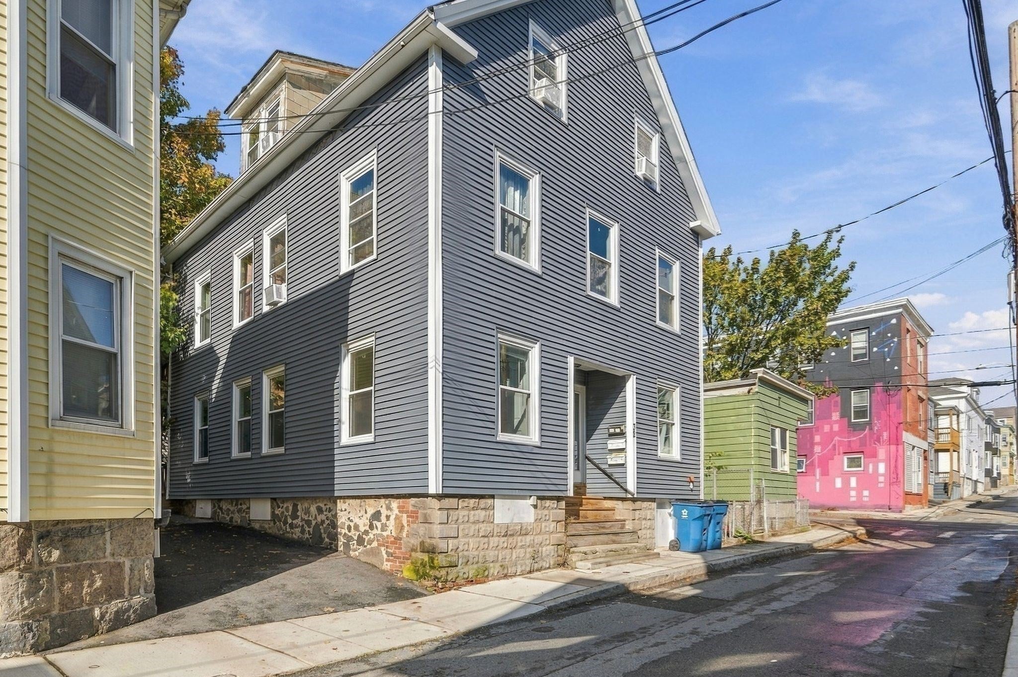 Photo of 32 Park St, Salem, MA