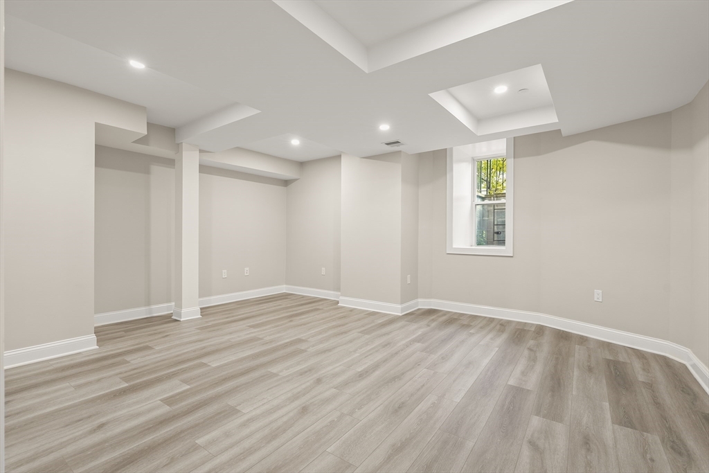 13 Belknap St #13, Arlington, MA Photo #32