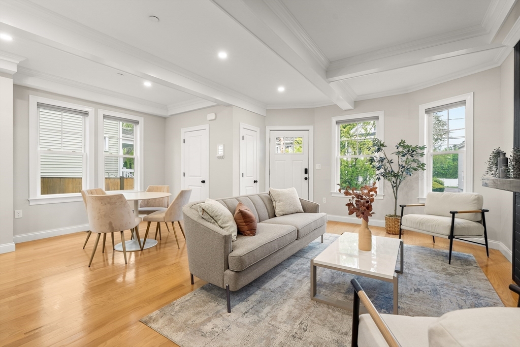 13 Belknap St #13, Arlington, MA Photo #4