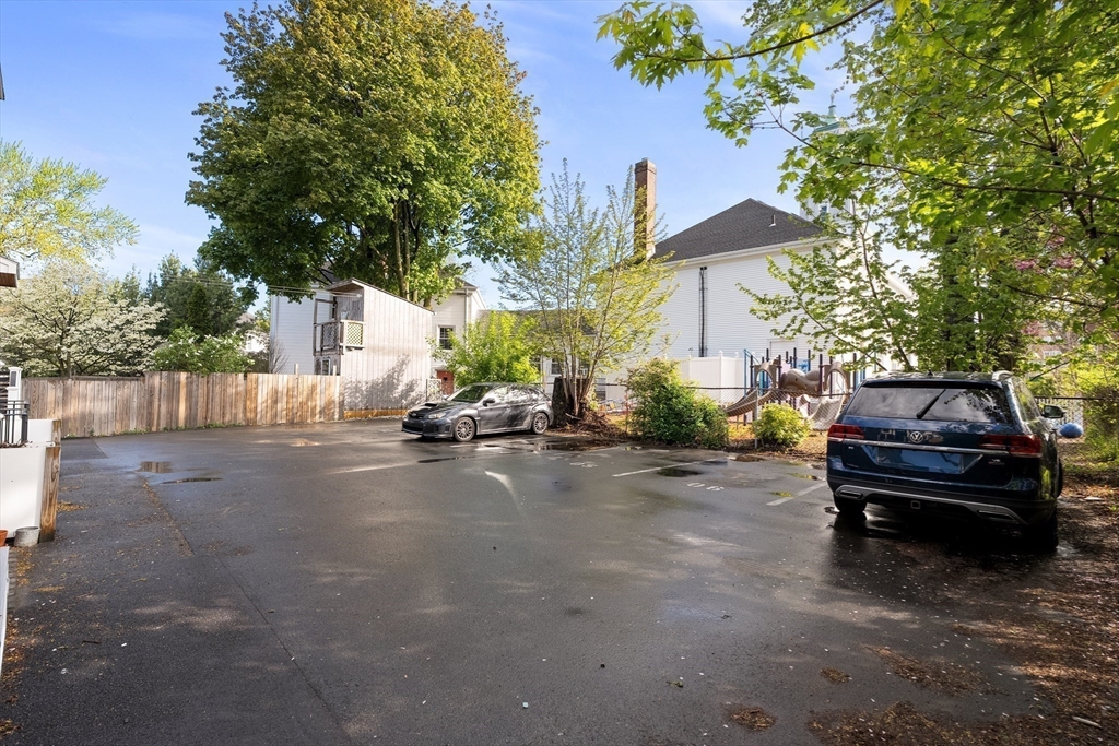13 Belknap St #13, Arlington, MA Photo #34