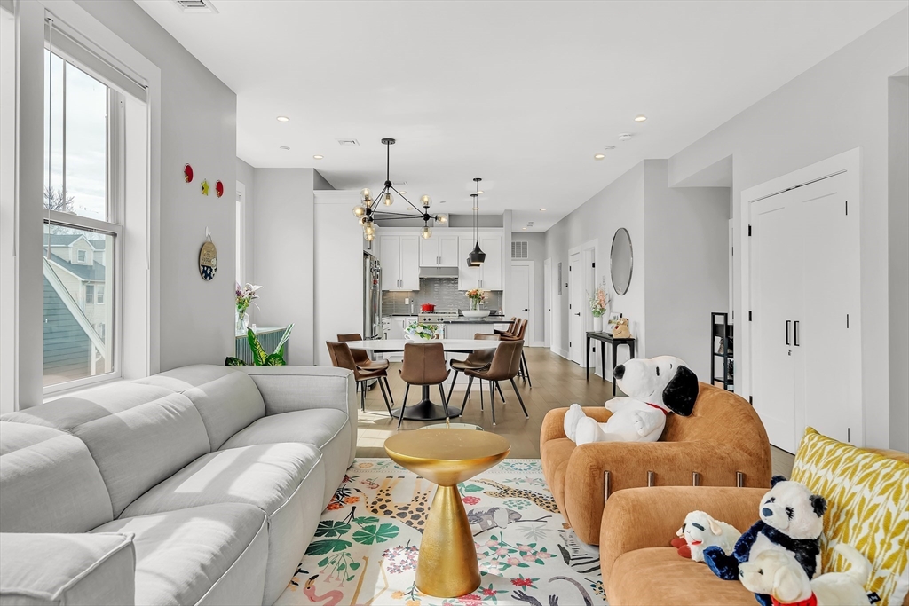 39 Murdock St 2