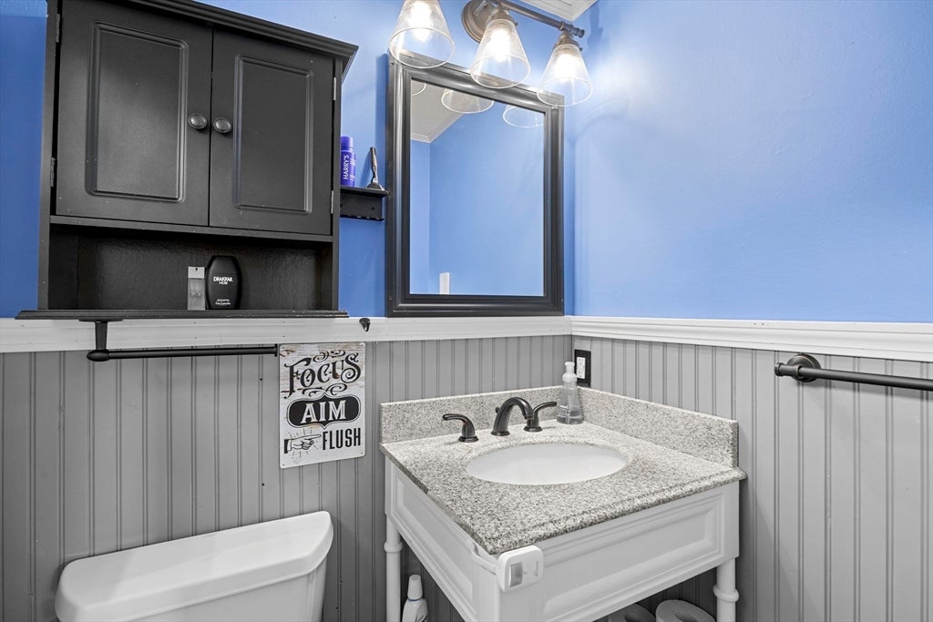 68 Parenteau Dr, Chicopee, MA Photo #19