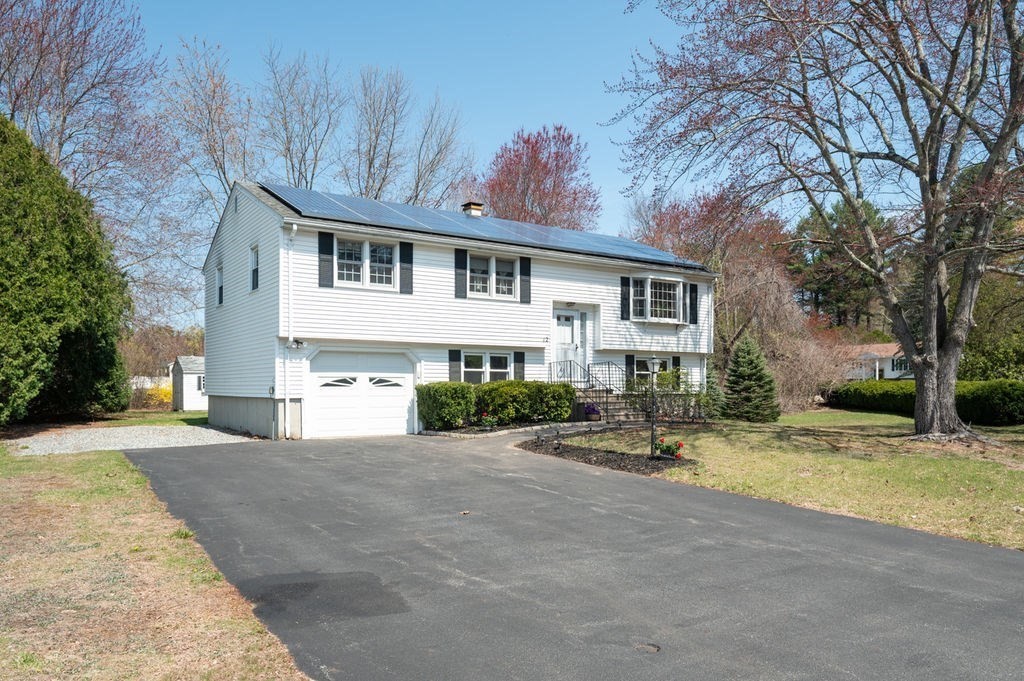 12 Bear Hill Rd