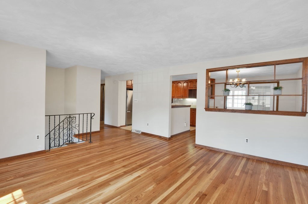 12 Bear Hill Rd