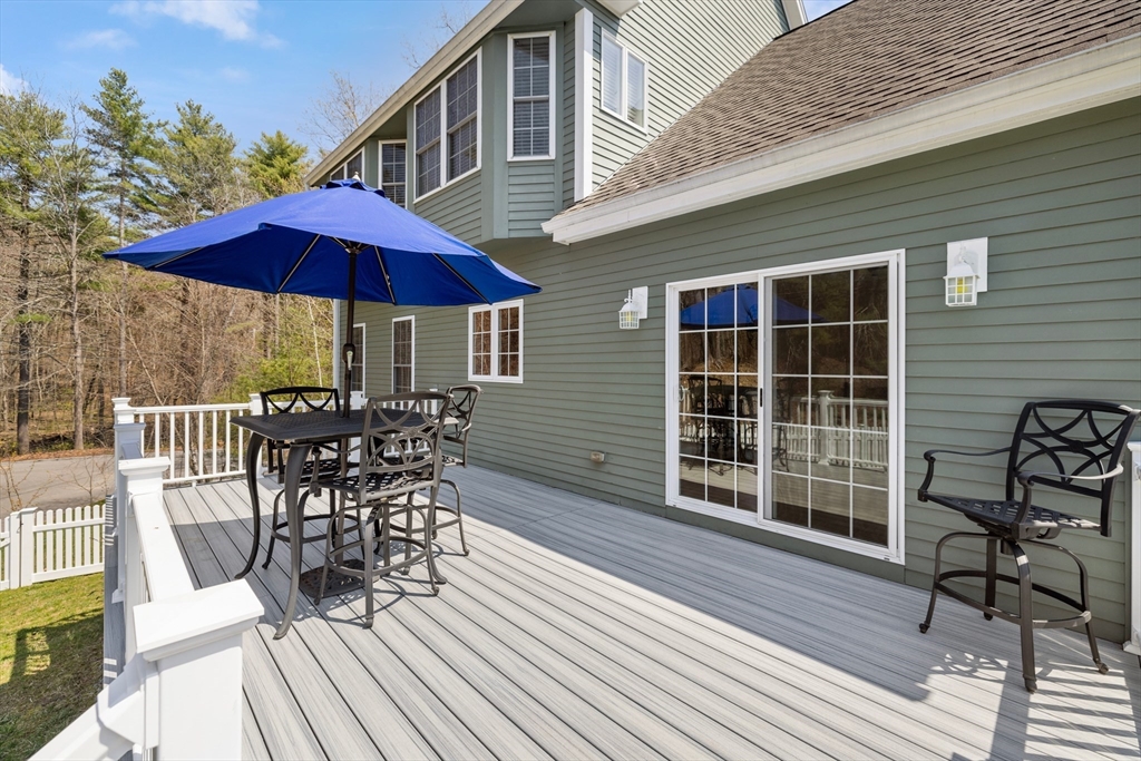 2 Oakes Landing