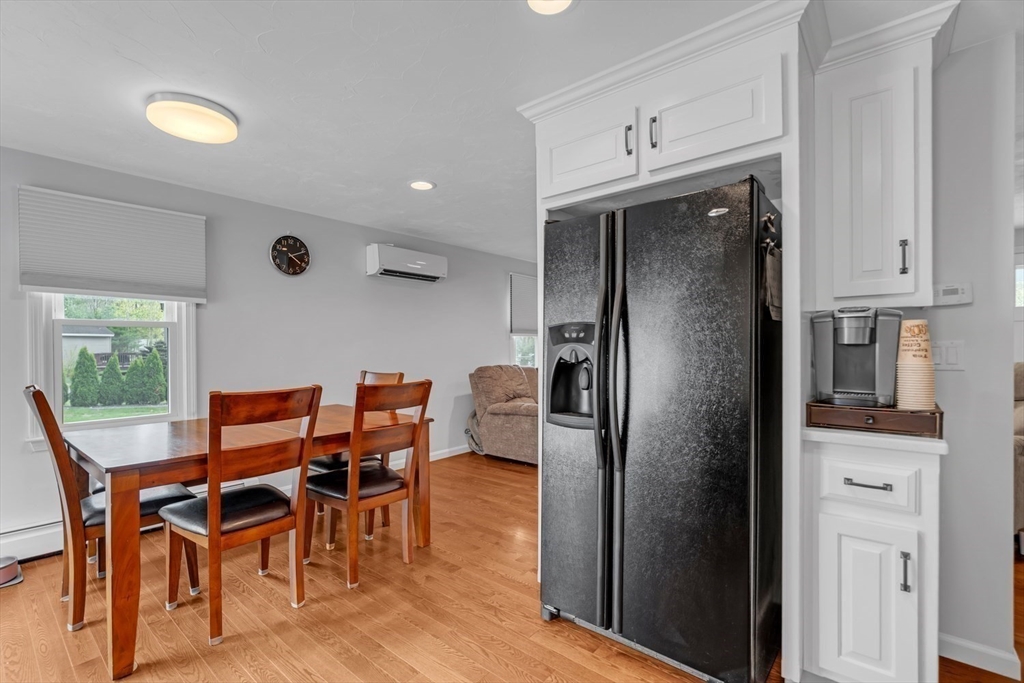 41 Church St, Uxbridge, MA, 41 Church St, Uxbridge, MA Photo #4
