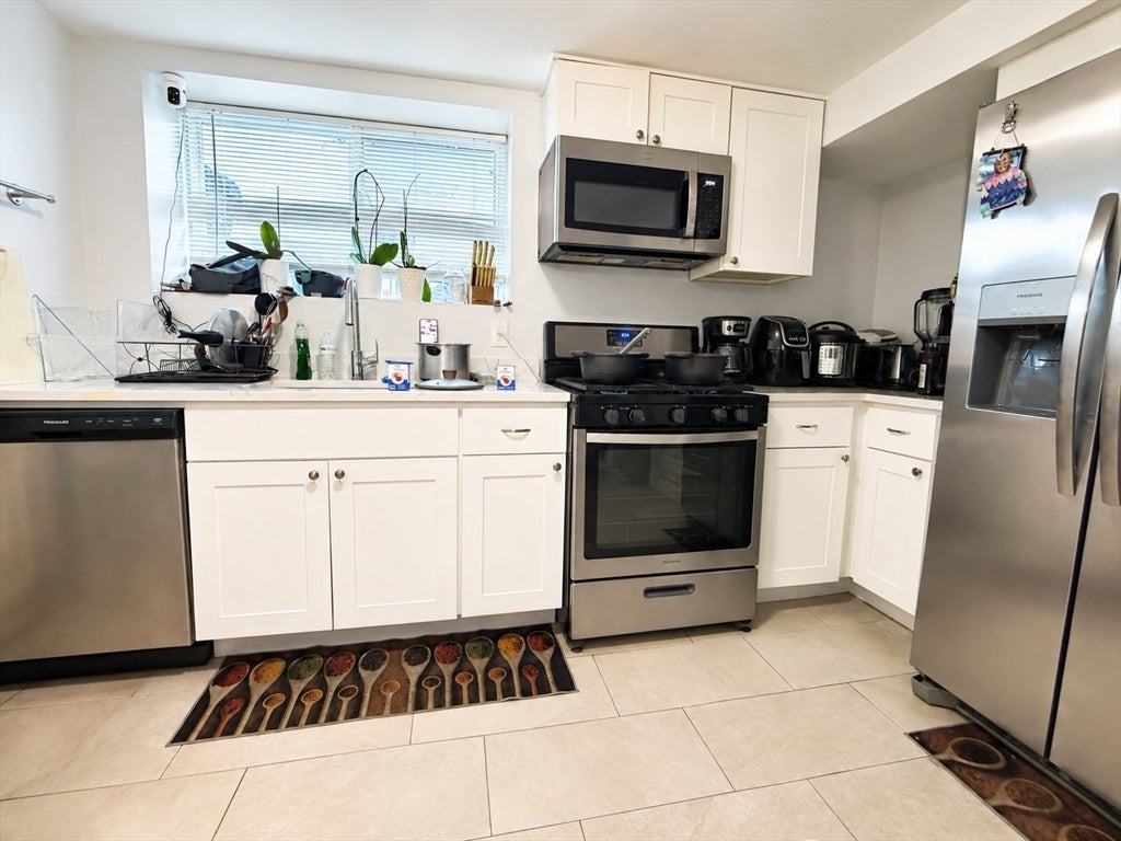 Photo of 90 Fernwood Ave, Revere, MA