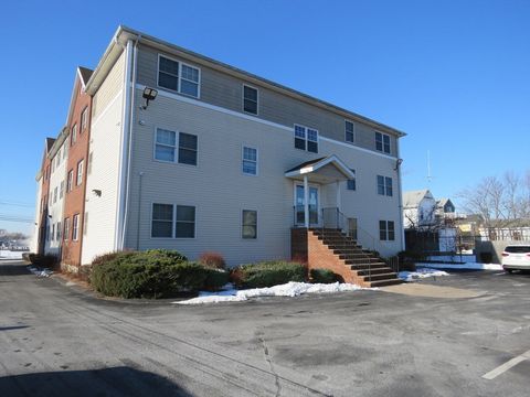 65 Centre St 12 Lynn MA 01905