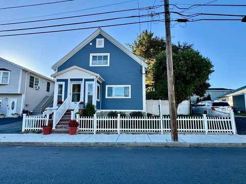 Photo of 90 Oxford St, Revere, MA 02151 (MLS # 73448777) Photo of 90 Oxford St, Revere, MA 02151 (MLS # 73448777)