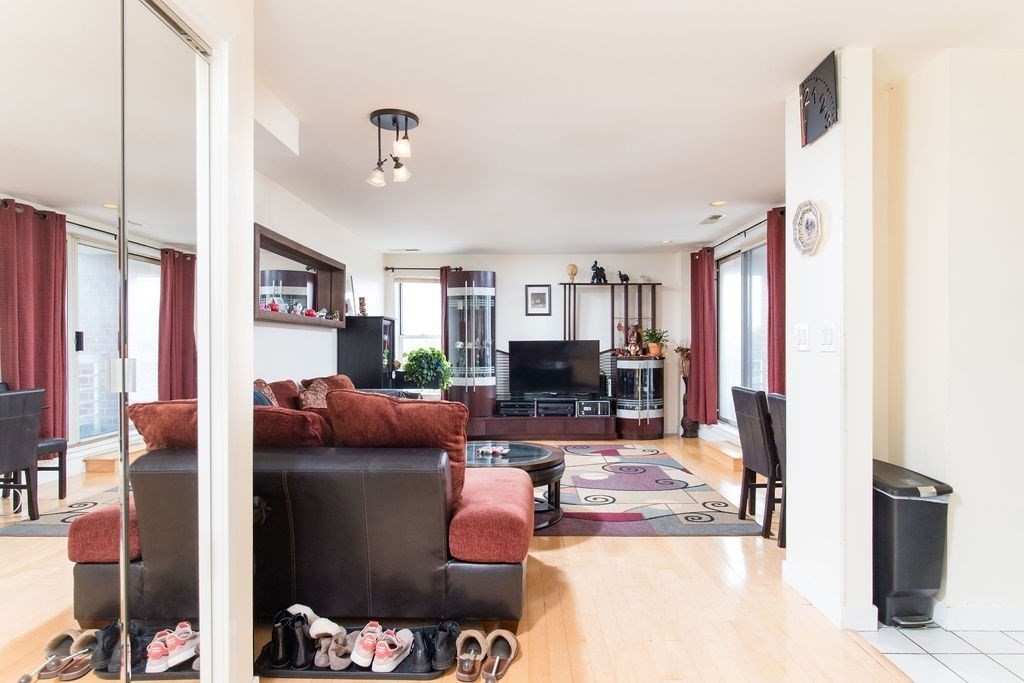 20 Chestnut St #402, Cambridge, MA, 20 Chestnut St #402, Cambridge, MA Photo #1