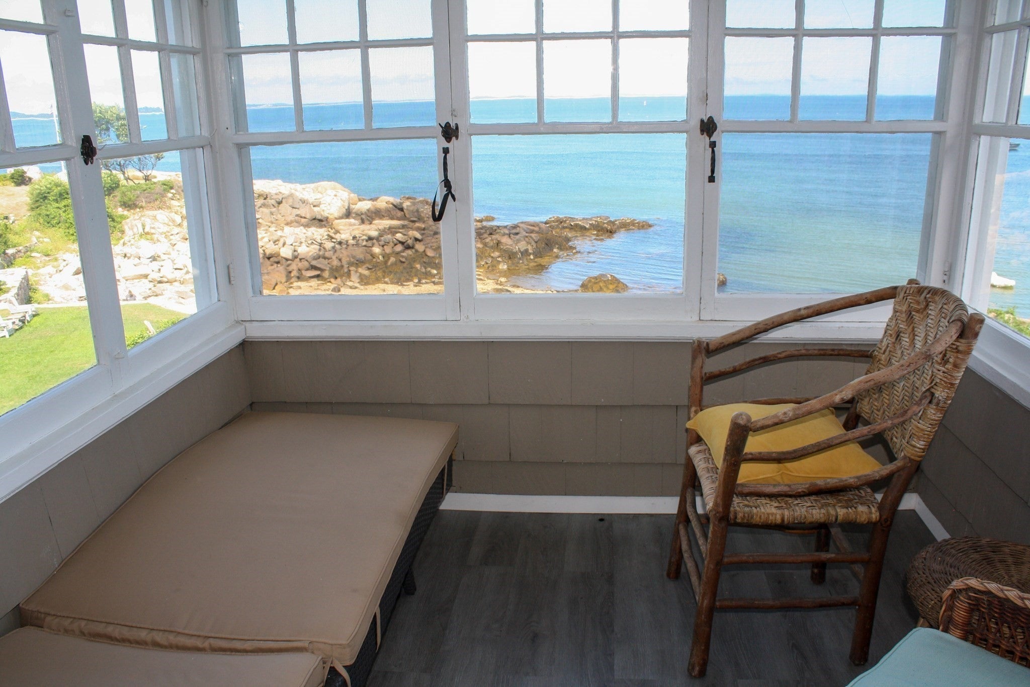 4 Diamond Ave, Gloucester, MA Photo #14