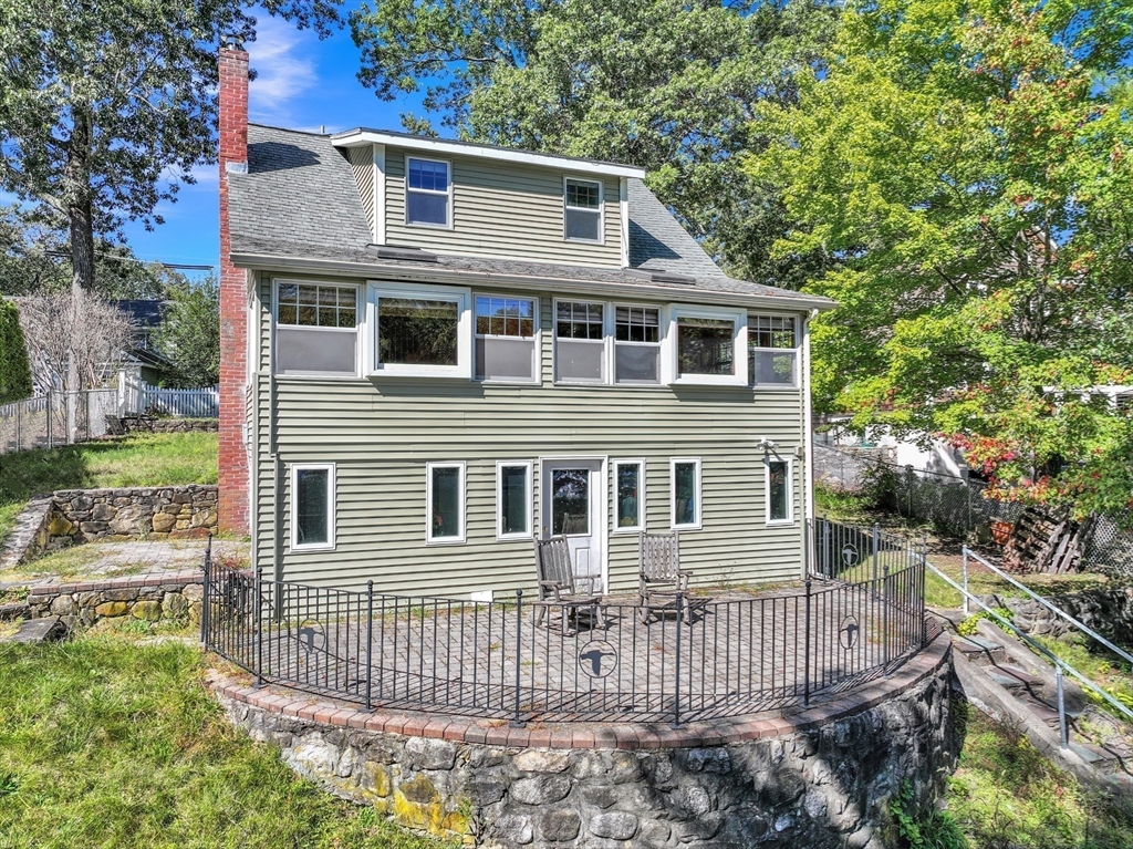 210 Barton Rd