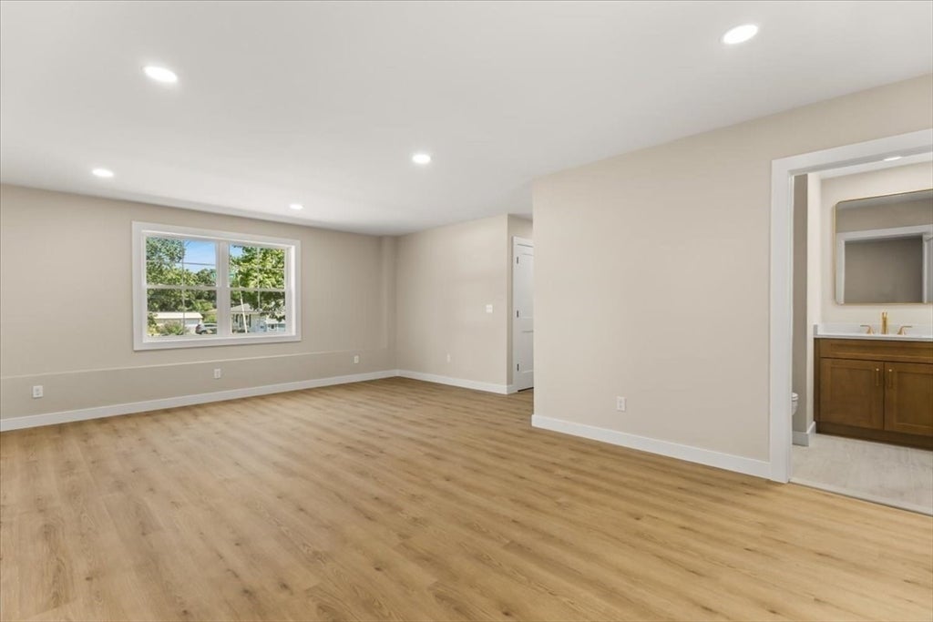 140 Luther Ave, Swansea, MA Photo #34