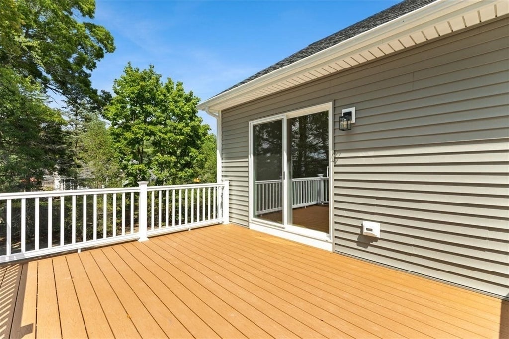 140 Luther Ave, Swansea, MA Photo #38
