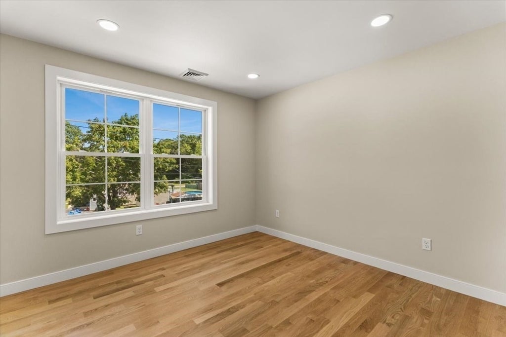 140 Luther Ave, Swansea, MA Photo #27