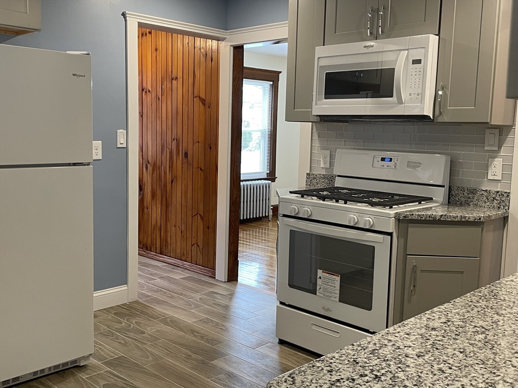 23 Lothrop Ave 1