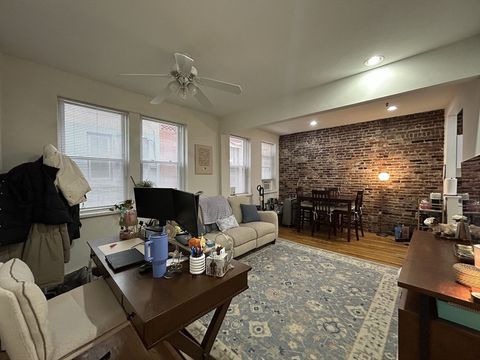 6 Cleveland Pl 4 Boston MA 02113