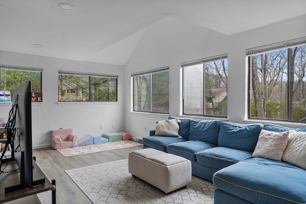 111 Mountain Gate Road 111