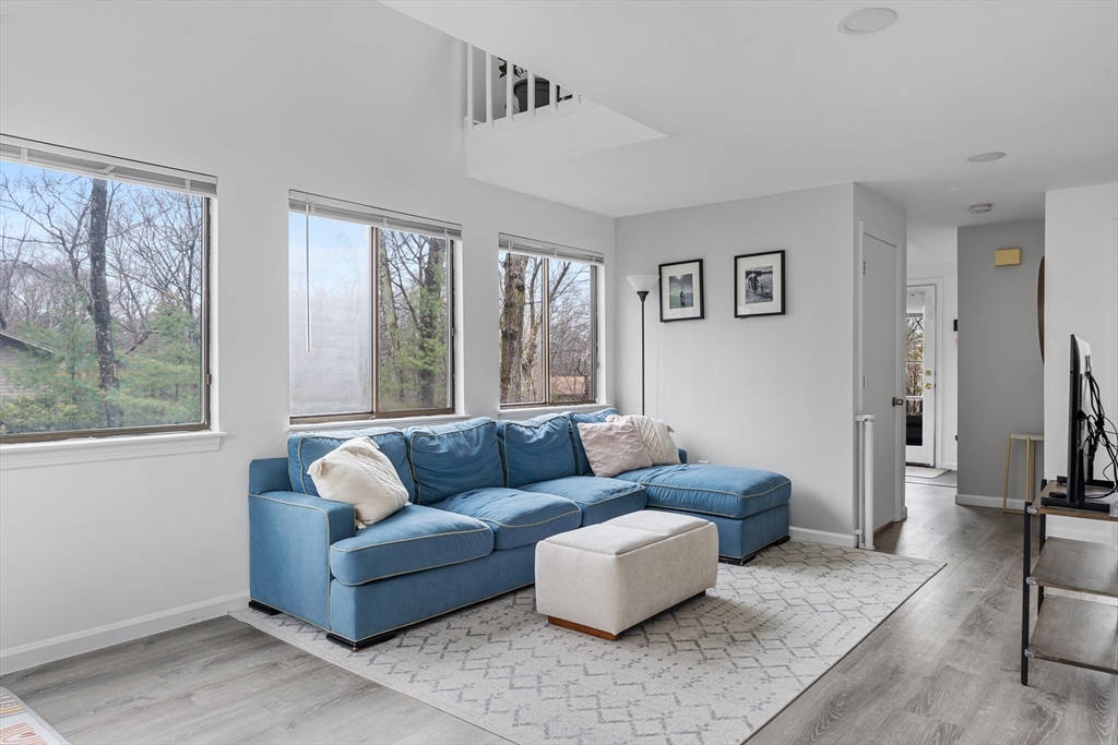 111 Mountain Gate Road 111