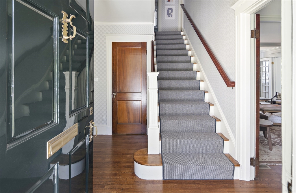 44 Grove Hill Ave