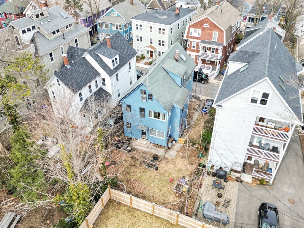 66 Saint Rose Street 2