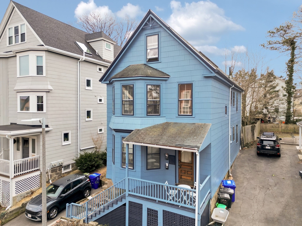 66 Saint Rose Street 2