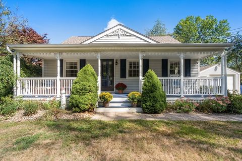282 Cushman Rd Rochester MA 02770