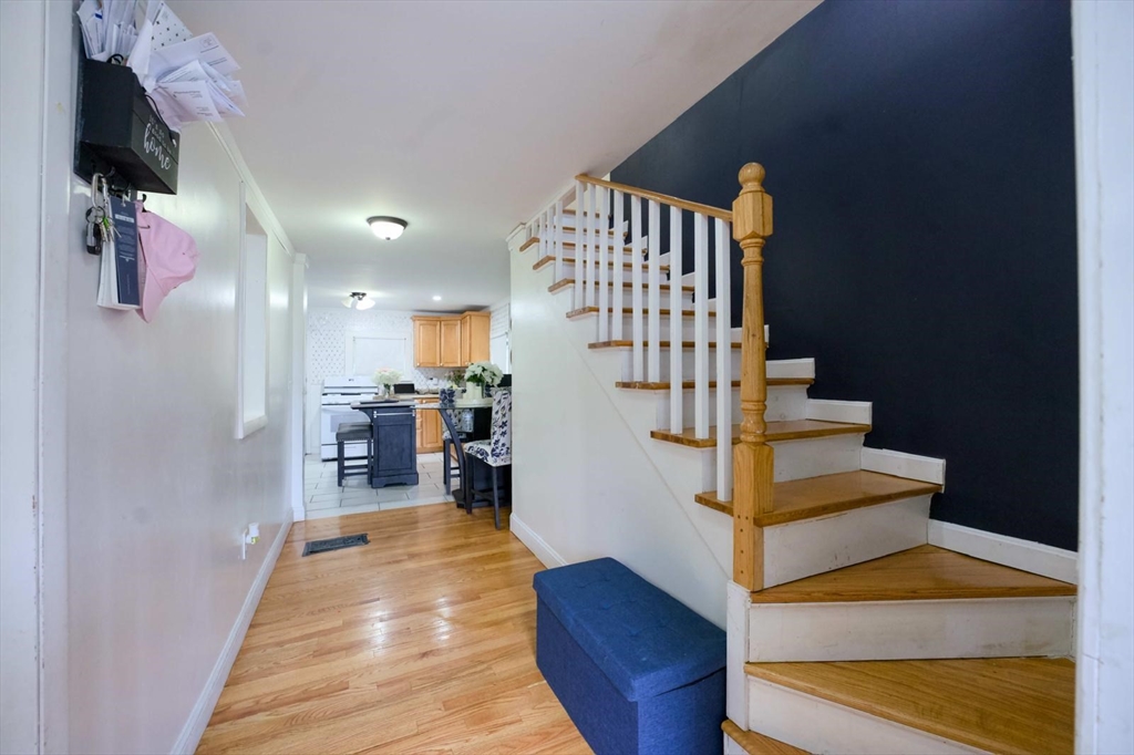 12 Bailey St