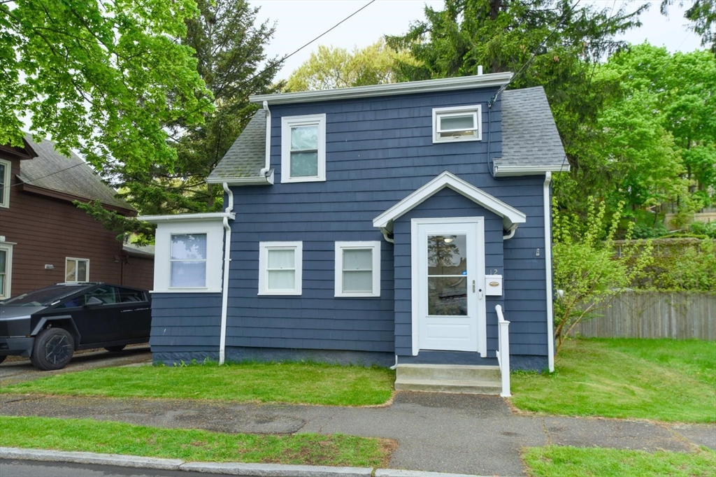 12 Bailey St