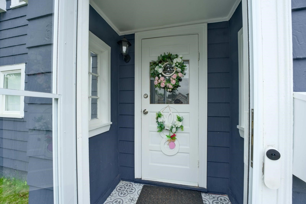 12 Bailey St