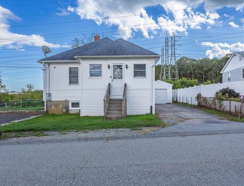 64 Jaffrey St Swansea MA 02777
