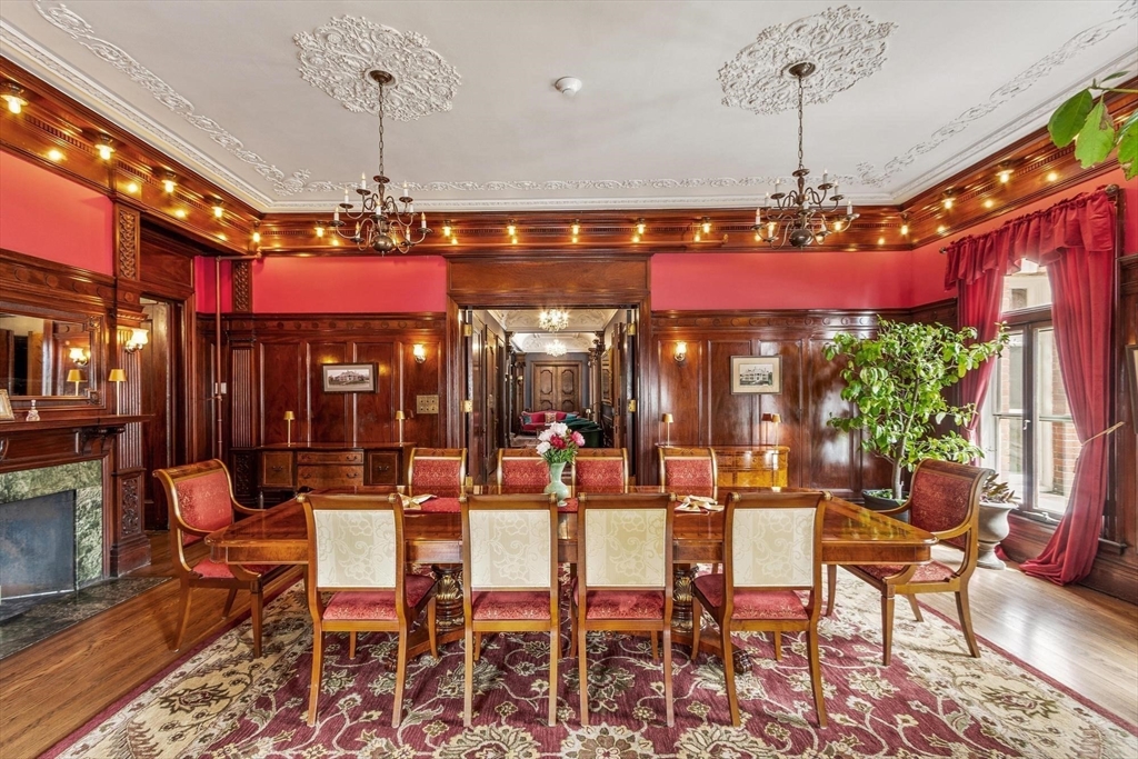 75 E Main St