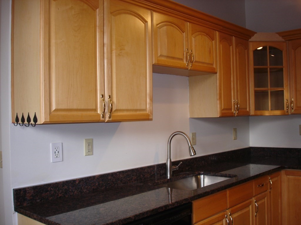 11 Pleasant Street 1