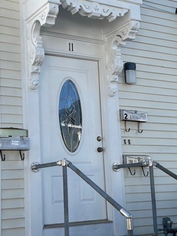 11 Pleasant Street 1