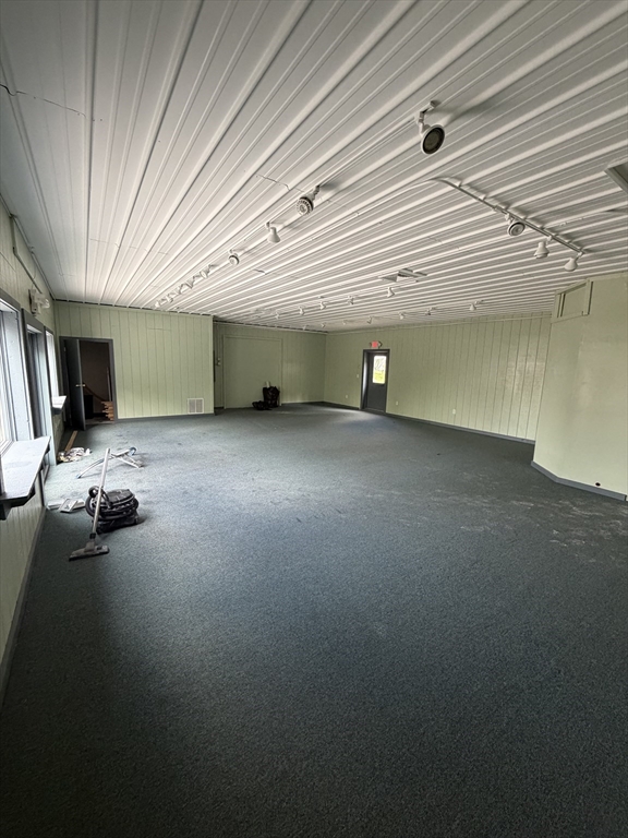 526 College Hwy 3