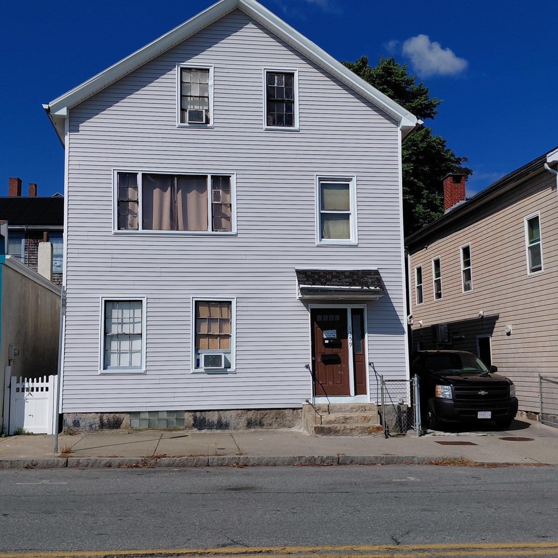 Photo of 1359 Purchase St, New Bedford, MA