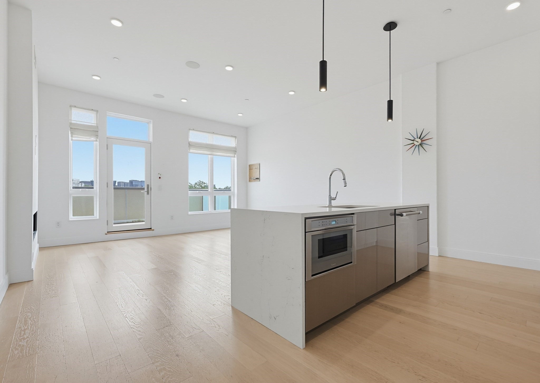 Photo 2 Photo 2