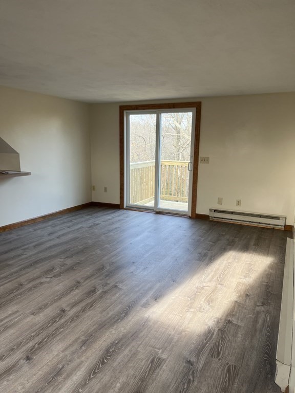 51 Hastings Ave C