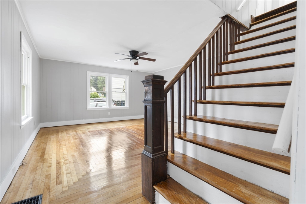 20 Glover St, Southbridge, MA Photo #25