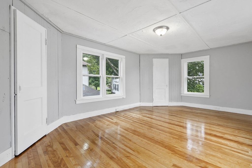 20 Glover St, Southbridge, MA Photo #18