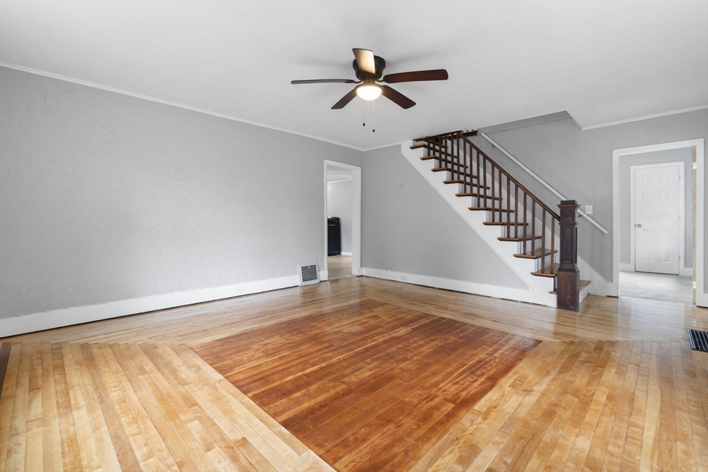 20 Glover St, Southbridge, MA Photo #27