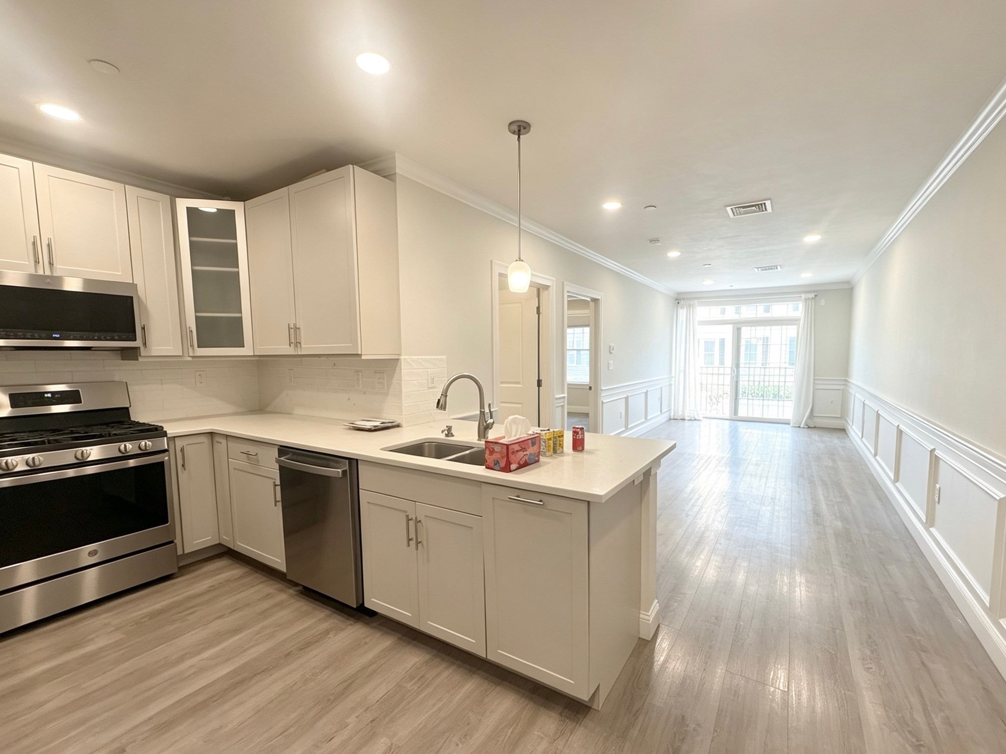 320 Middlesex Ave E104